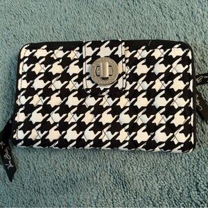 Vera Bradley  black and white checker soft quilt wallet